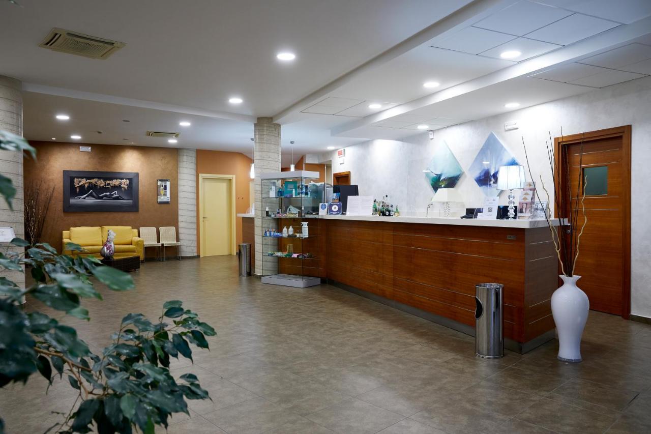 קמראנו Hotel Concorde מראה חיצוני תמונה