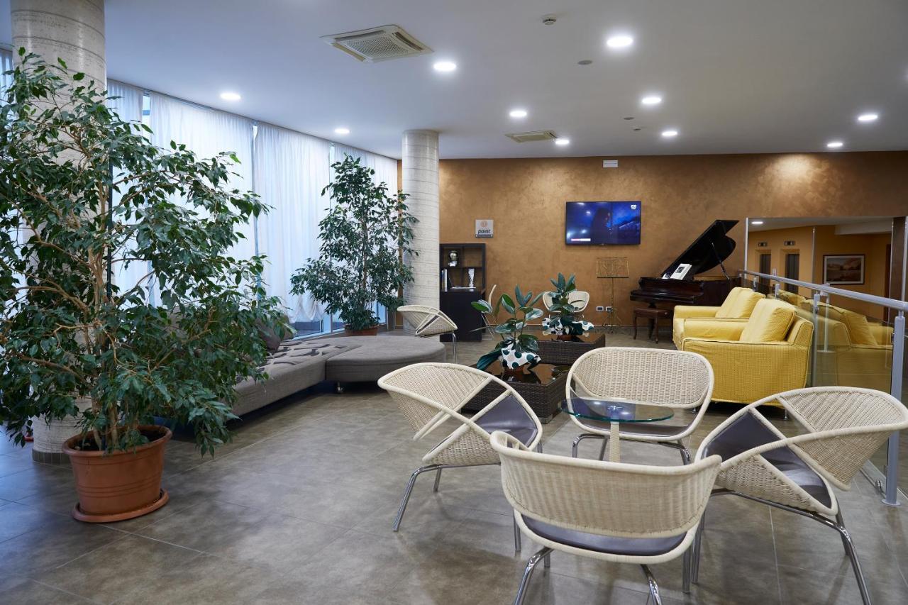 קמראנו Hotel Concorde מראה חיצוני תמונה