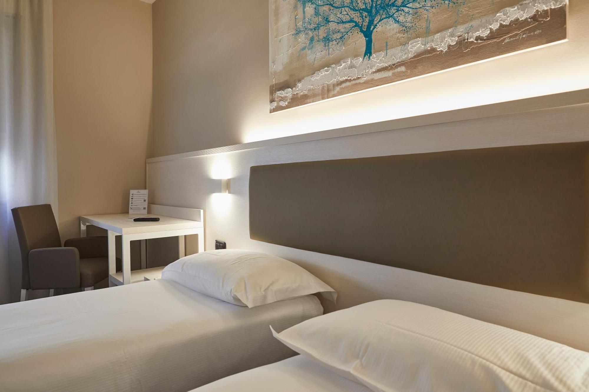 קמראנו Hotel Concorde חדר תמונה