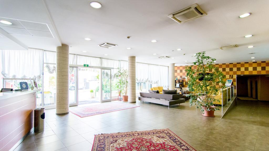 קמראנו Hotel Concorde מראה חיצוני תמונה