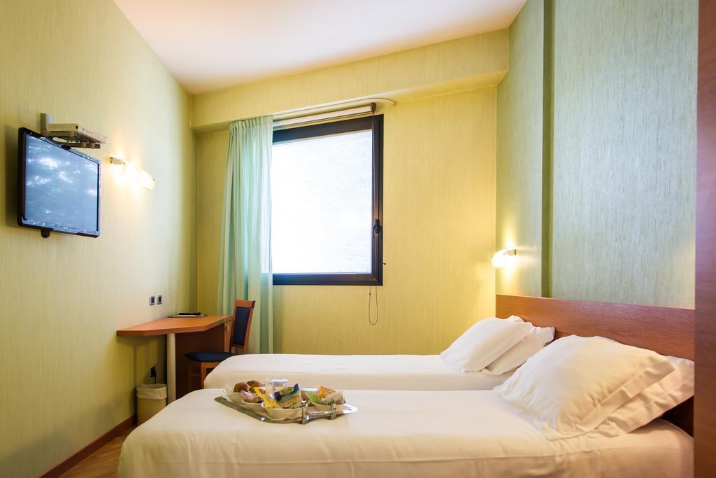 קמראנו Hotel Concorde מראה חיצוני תמונה